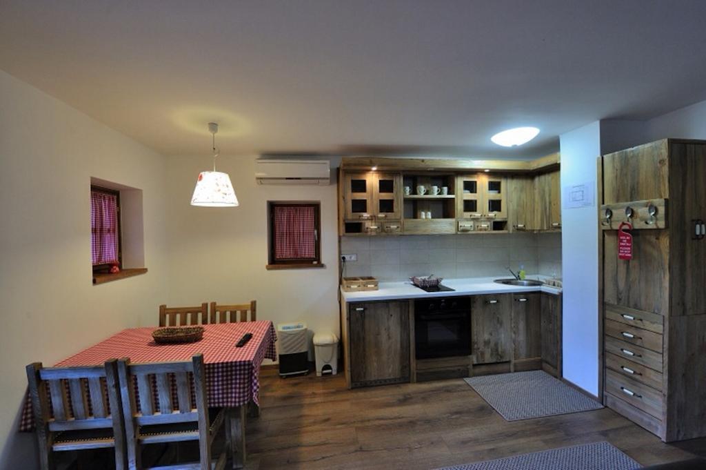 Apartment Drvena Kuca Mreznica Gornji Zvečaj 객실 사진